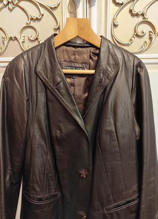 Шкіряна куртка темно-коричнева італія розмір 52 натуральна шкіра