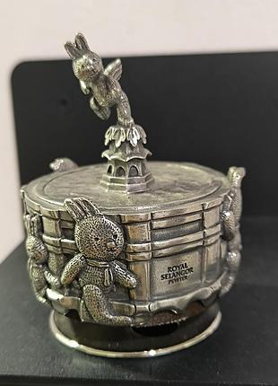 Музыкальная карусель royal selangor "зайчики" (п' компьютер / олово)