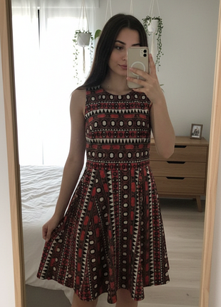 Сукня плаття h&m з геометричним принтом в етно-стилі