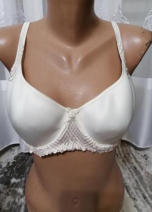 Шикарный бюстгальтер