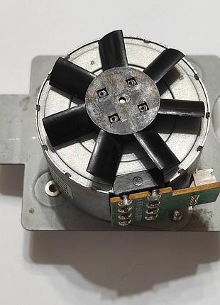 Кроковий двигун mitsumi m49sp-2nk (jc31-00028a) для принтера