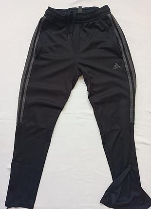 Спортивные штаны adidas р.152/158