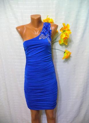 Шикарное коктейльное платье для вечеринки.