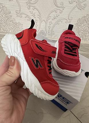 Кросівки skechers