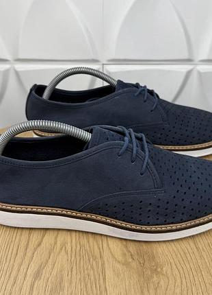 Жіночі шкіряні туфлі clark’s