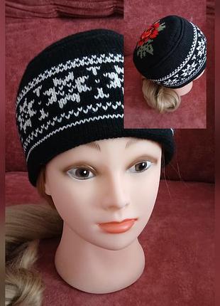 Шапка спорт. с декором steffner