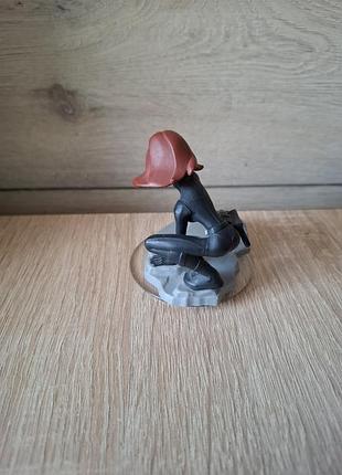 Коллекционная фигурка disney черная вдова) 2