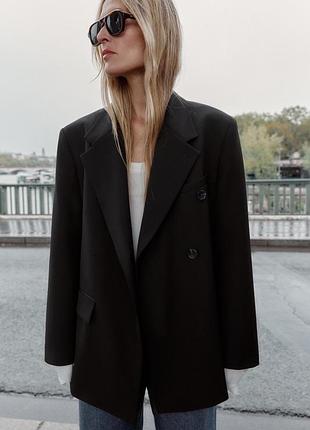 Двобортний блейзер оверсайз zara