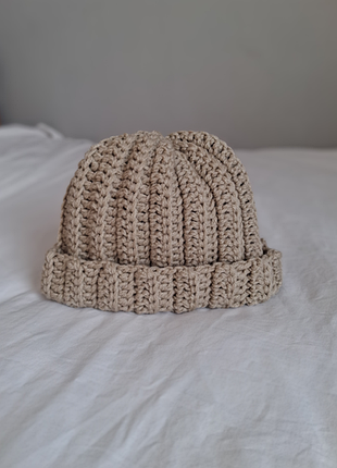 Шапка біні в'язана жіноча бежева