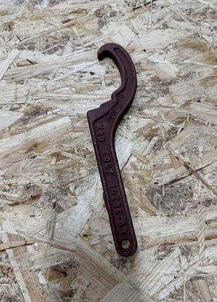 Ключ шлицевой ключ с зацепом ссср