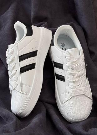 Кроссовки женские демисезонные, цвет бело-черный