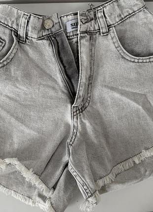 Шорти літні