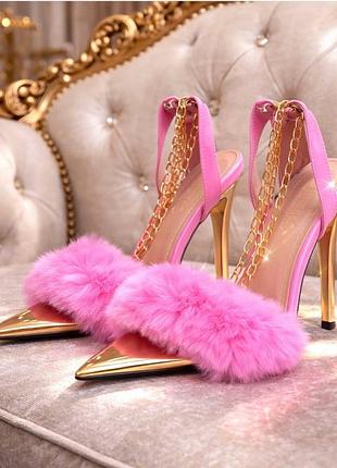 Босоножки женские