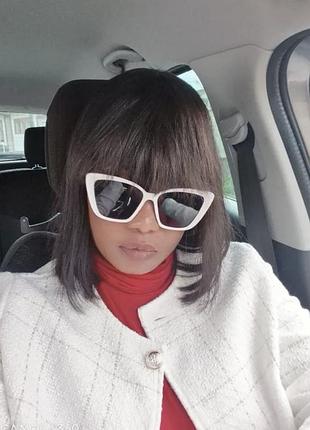 Сонцезахисні пластикові окуляри