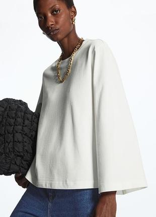 Лонгслів від бренду cos