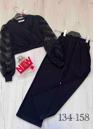 Красивий костюм для дівчаток