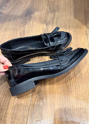 Лофери clarks мокасіни лакована шкіра 38 розмір