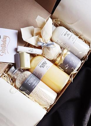 Косметичний яскравий подарунковий набір для тіла для дівчини/жінки