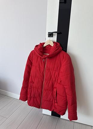 Куртка жіноча