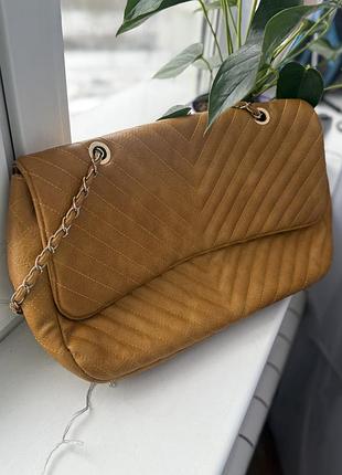 Вінтажна жовта сумка ідеальний акцент до образу