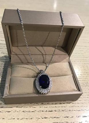 Цепочка с подвеской: овльный синий камень и мелкие цирконы