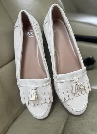 Лофери m&s, 38 розмір 🤍 б/у, хороший стан. зручні та стильні, ніжний молочний колір.