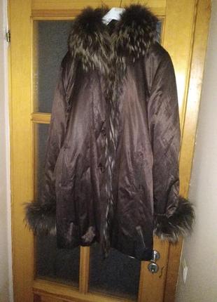 Италия! зима. шикарная женская куртка с отделкой из енота