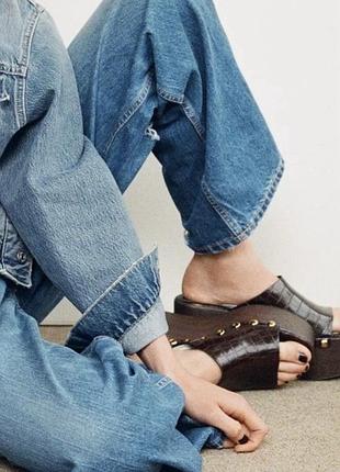 Шльопанці мюлі zara на танкетці