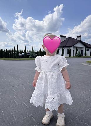 Платття для дівчинки білого кольору 5
