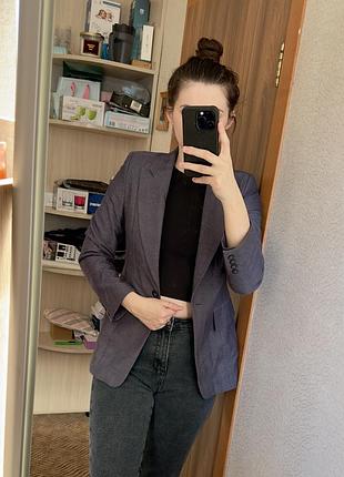 Сірий жакет піджак