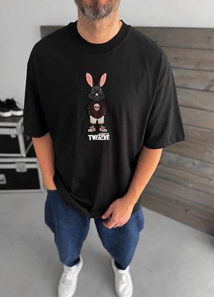 Брендова футболка оверсайз