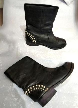 Полусапожки женские казаки кожаные с шипами индия 37 р