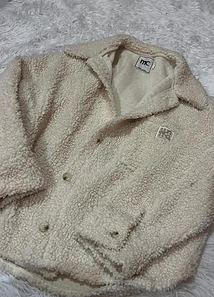 Легка жіноча курточка