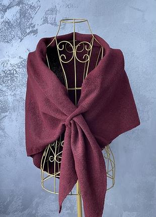 Вовняний трикутний шарф