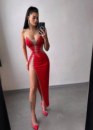 Сукня міді декорована стразами з розрізом по нозі червона, сяюче вечірнє плаття міді з сіткою