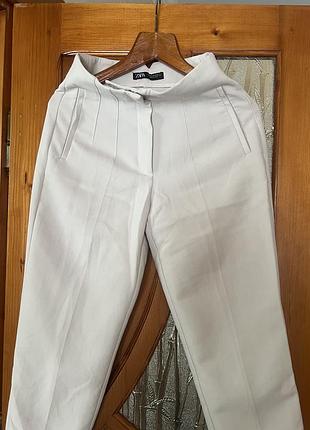 Брюки від зара