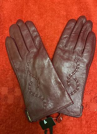 Чудові утеплені жіночі шкіряні рукавички