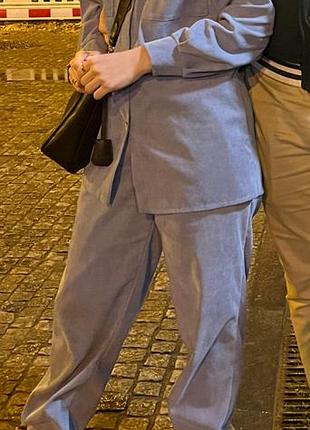 Костюм жіночий вельветовий