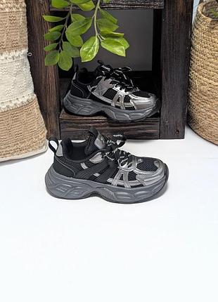 Крутые кроссовки для девочки