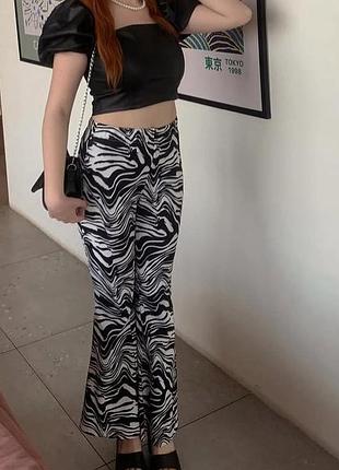 Штани в трендовий принт