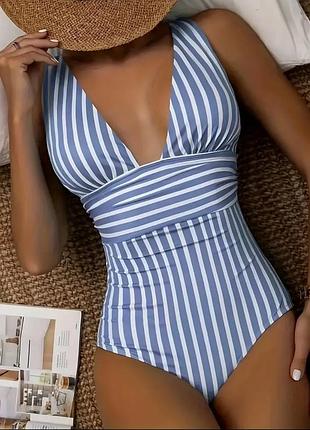 Слитный купальник