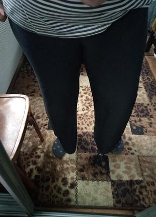 Чорні штани