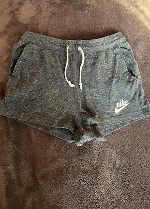Шорти nike з німеччини