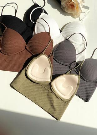 Базовий топ у рубчик на тонких бретелях | безшовний топ-бралетт