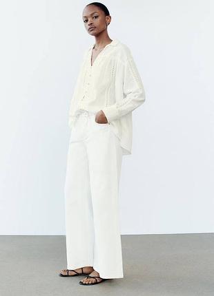 Zara біла оверсайз лляна сорочка з мереживом