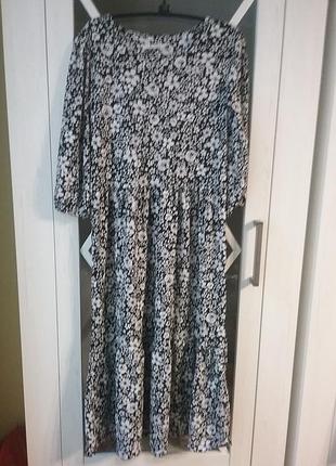 Новое стильное платье