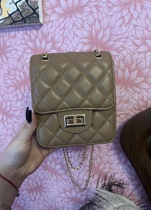 Коричнева жноча сумочка