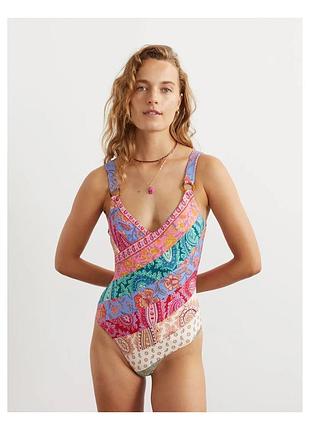 Суцільний купальник