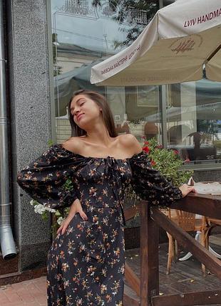 Сукня сатинова в квітковий принт