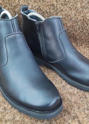 Ботинки, сапожкие челси wastfalia 40 размер.